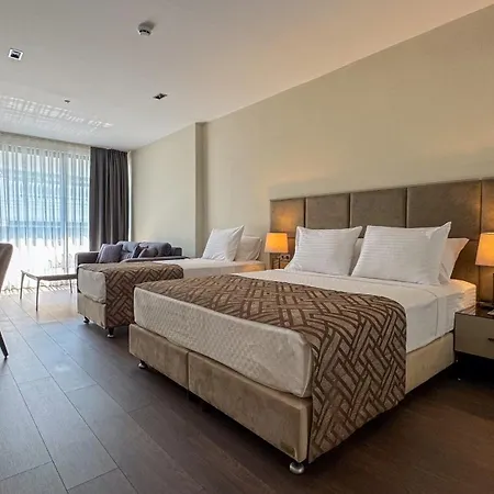 Hotel Alice *
